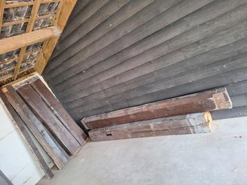 4 Massief eiken balken/palen beschikbaar voor biedingen
