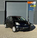 Toyota Aygo 1.0 12V Vvt-i Now 5DRS 2014/Airco/104.630 KM/NAP, Voorwielaandrijving, Euro 5, Stof, Zwart