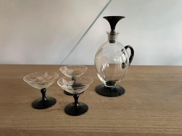 Een vintage karaf met glaasjes Holmegaard Glasvaerk beschikbaar voor biedingen