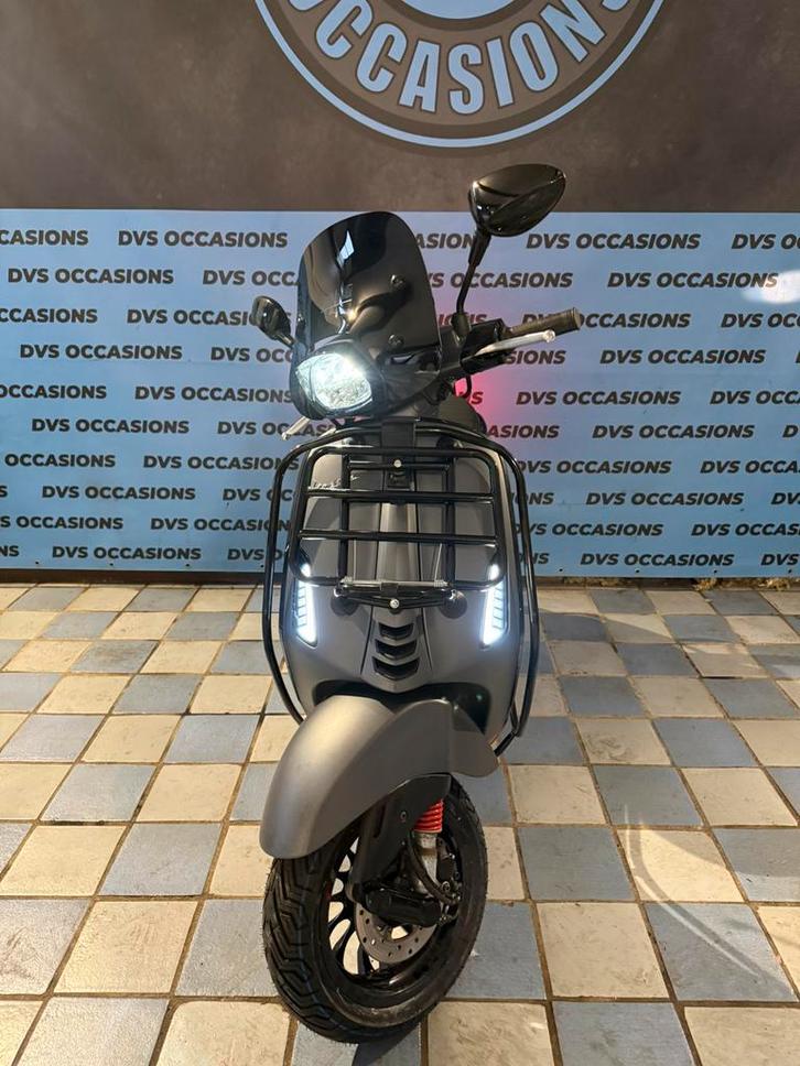 Vespa Sprint I-Get Brom 2022! LED BEUGELS WINDSCHERM FULL!, Fietsen en Brommers, Brommers | Vespa, Zo goed als nieuw, Overige modellen