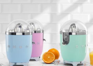SMEG Citruspers CJF01 Verschillende kleuren beschikbaar voor biedingen