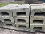 Gratis - U stenen ~ 40 stuks, Tuin en Terras, Ophalen, Gebruikt, Beton, Overige typen