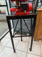 Hegner machinestandaard figuurzaagmachine, Doe-het-zelf en Verbouw, Ophalen, Zo goed als nieuw