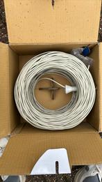 Nieuwe Gigamedia kabel CAT.5E U/UTP 305 meter, Ophalen of Verzenden, Zo goed als nieuw