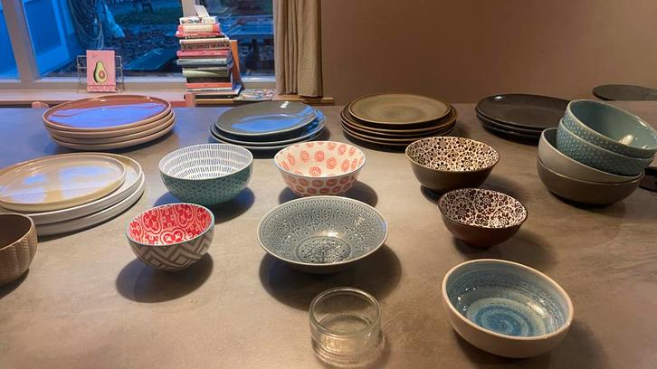 Servies HEMA XENOS - Divers, Huis en Inrichting, Keuken | Servies, Gebruikt, Overige typen, Overige stijlen, Aardewerk, Ophalen