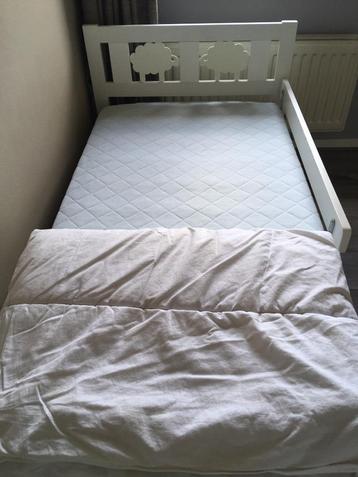 Dekbed peuterbed 120 x 150 cm beschikbaar voor biedingen