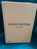 Louis Vuitton Catwalk/Dior boek, Ophalen of Verzenden, Nieuw