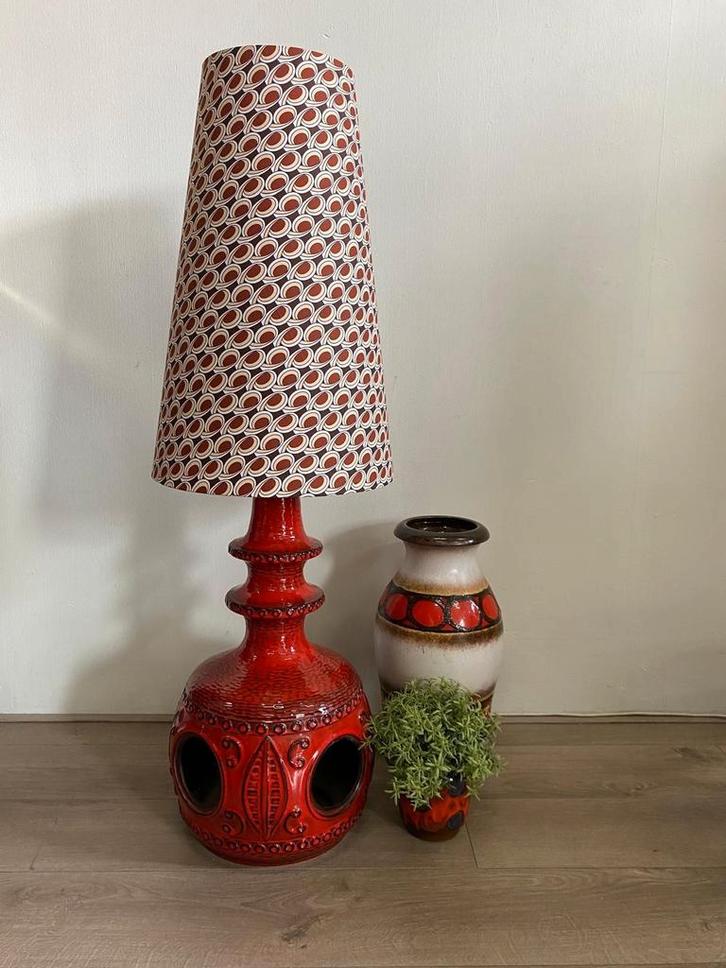 Vintage fat lava rode West-Germany vloerlamp, Huis en Inrichting, Lampen | Vloerlampen, Zo goed als nieuw, Stof, Overige materialen