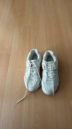 Witte Sneakers - Maat 36 pull&bear, Ophalen of Verzenden, Zo goed als nieuw, Wit, Sneakers of Gympen