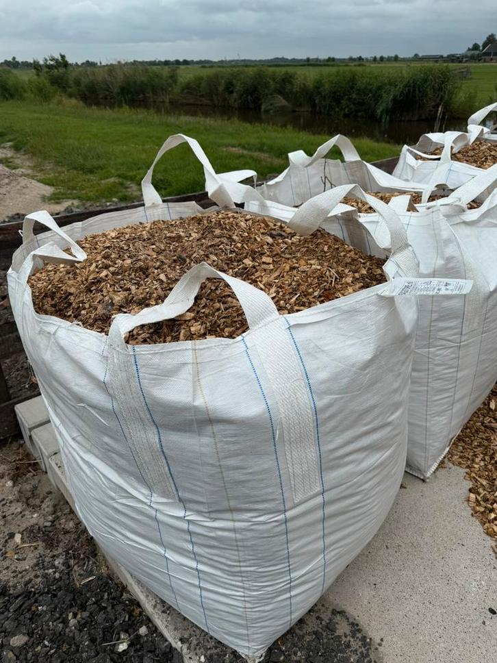 BigBag’s Houtsnippers van mooie kwaliteit., Tuin en Terras, Grind, Keien en Split, Zo goed als nieuw, Overige typen, Bruin, Overige materialen