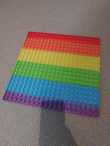 Pop it regenboog  beschikbaar voor biedingen