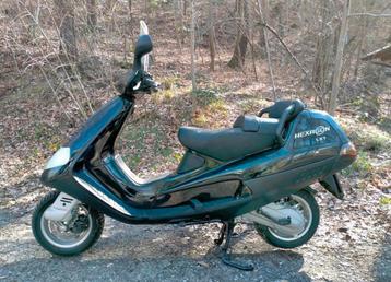 Piaggio Hexagon Lxt 180 COLLECTOR ITEM 180cc 2 takt NIEUW beschikbaar voor biedingen