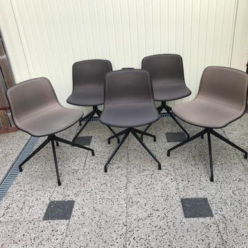 2 Hay AAC10 stoel chair design draaibaar beschikbaar voor biedingen