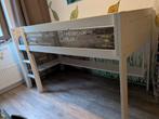 Leuk bed met wandjes, Kinderen en Baby's, Kinderkamer | Stapelbedden en Hoogslapers, Ophalen, Gebruikt, Hoogslaper
