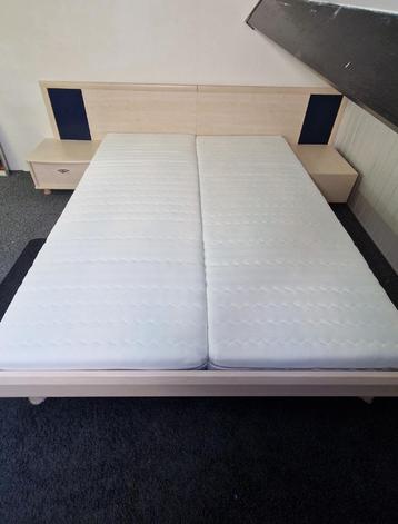 Bed 160x200 compleet