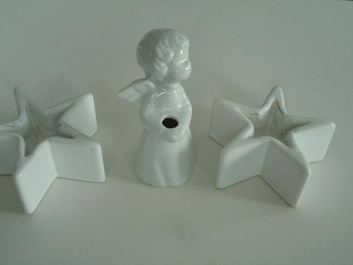 3 beeldjes wit glanzend het is een engeltje en 2 sterren, Diversen, Kerst, Zo goed als nieuw, Ophalen of Verzenden