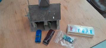 Modelspoor garage H0 met lasser auto's en figuren. beschikbaar voor biedingen