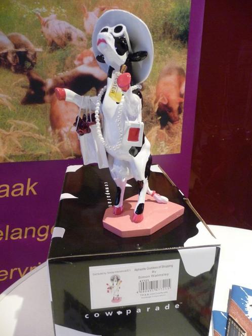 Nieuw Cow Parade koe Alphadite Goddess Of Shopping medium., Antiek en Kunst, Kunst | Designobjecten, Ophalen of Verzenden