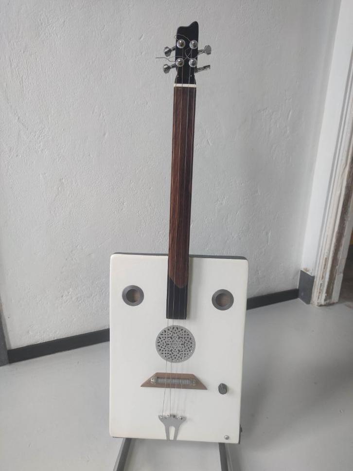 Te koop Kistgitaar, Muziek en Instrumenten, Snaarinstrumenten | Gitaren | Akoestisch, Zo goed als nieuw, Klassieke of Spaanse gitaar