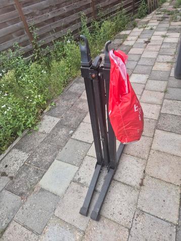 Hangmat met uitklapbaar standaard. beschikbaar voor biedingen