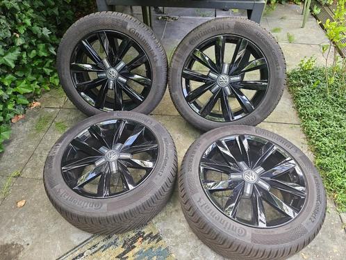 VW Transporter 18" velgen met 255/45 all season banden, Auto-onderdelen, Banden en Velgen, Banden en Velgen, All Season, 18 inch