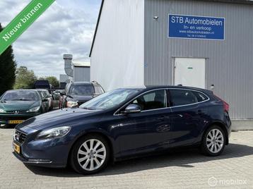 Volvo V40 1.6 D2 Summum Dealer onderhouden, Nieuwe apk beschikbaar voor biedingen