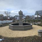 Kolossale Franse dorpsfontein, Tuin en Terras, Ophalen, Nieuw, Beton, Fontein