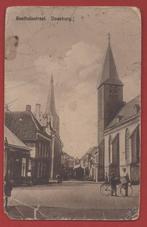 Doesburg - Gasthuisstraat (Kerk, fietsers met mand) - 1928, Ophalen of Verzenden, 1920 tot 1940, Gelopen, Gelderland