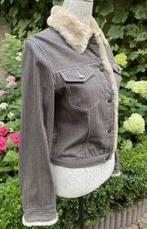 The Barn spijkerstof jasje maat 38, Kleding | Dames, Maat 38/40 (M), Blauw, Ophalen of Verzenden, Zo goed als nieuw