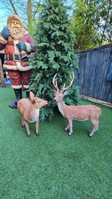 Kunstkerstboom 2.1 en 2.4 meter  beschikbaar voor biedingen