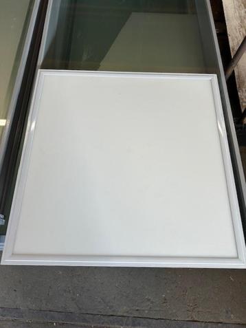 LED paneel LPOD 595x595mm 32W-3000K. beschikbaar voor biedingen