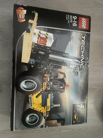 LEGO Havenheftruck. beschikbaar voor biedingen
