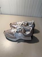 New Balance 327 Dames Sneakers - Wit/Grijs - Maat 38, Kleding | Dames, Schoenen, Ophalen of Verzenden, Zo goed als nieuw, Wit
