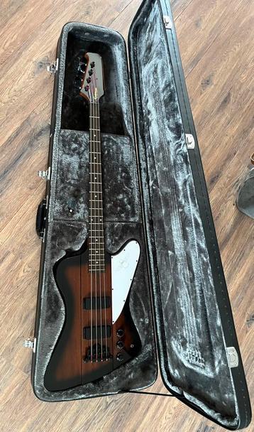 Epiphone Thunderbird IV bass gitaar met hardcase beschikbaar voor biedingen