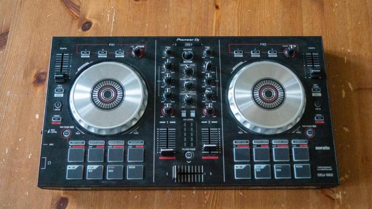 Pioneer DDJ-SB2 DJ Controller, Muziek en Instrumenten, Dj-sets en Draaitafels, Zo goed als nieuw, Draaitafel, Pioneer, Ophalen