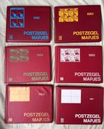 Ptt postzegel mapjes in originele 6 bewaarmappen. Nr 1 tm 52, Postzegels en Munten, Postzegels | Nederland, Verzenden