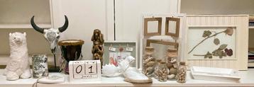 13x woonaccessoires, lama , fotolijstjes, eland, datum - etc beschikbaar voor biedingen