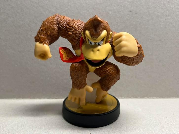 Amiibo Super Smash Bros. Donkey Kong Nr. 4, Spelcomputers en Games, Games | Nintendo Switch, Zo goed als nieuw, Avontuur en Actie
