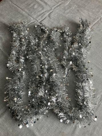 Kerstslinger zilver 2.40m 2 stuks beschikbaar voor biedingen
