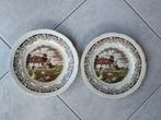 Societe Ceramique Maastricht 2 gekleurde Boerenhoeve borden., Ophalen