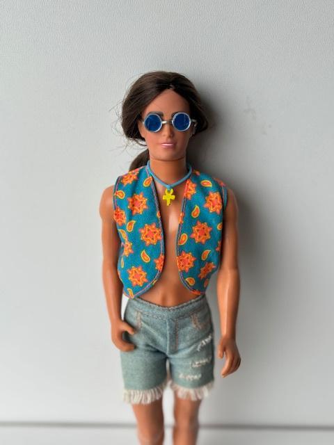 Barbie pop Summer Looks Paul Sindy - Met echt haar ., Verzamelen, Poppen, Pop, Ophalen of Verzenden