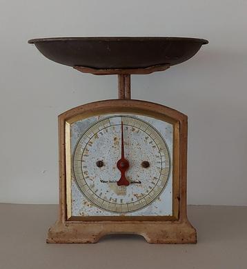 Vintage antiek keukenweegschaal Effem decoratief beschikbaar voor biedingen