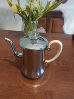 Oude koffiepot, Ophalen