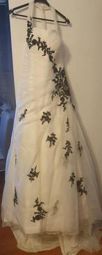 Prachtige Trouwjurk met Zwarte Details 36/38, Kleding | Dames, Trouwkleding en Trouwaccessoires, Ophalen of Verzenden, Zo goed als nieuw