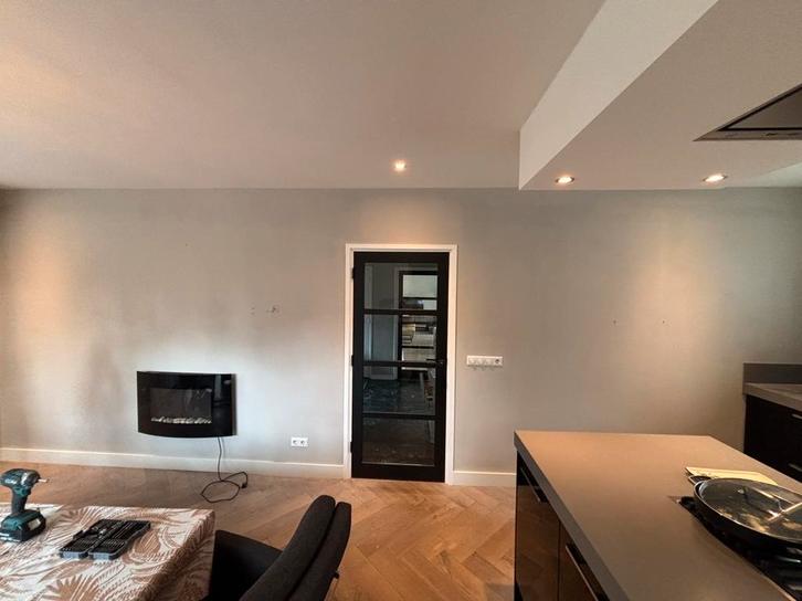 Schilderwerk, behangwerk, gladwerk, Diensten en Vakmensen, Schilders en Behangers, Behangen, Binnenschilderwerk, Buitenschilderwerk