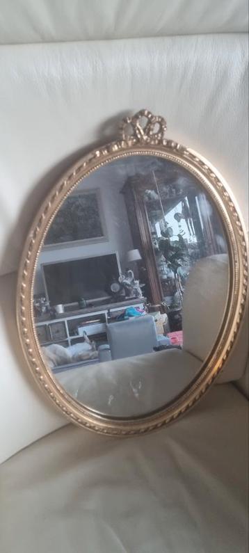 Ovale Spiegel met Gouden Rand beschikbaar voor biedingen