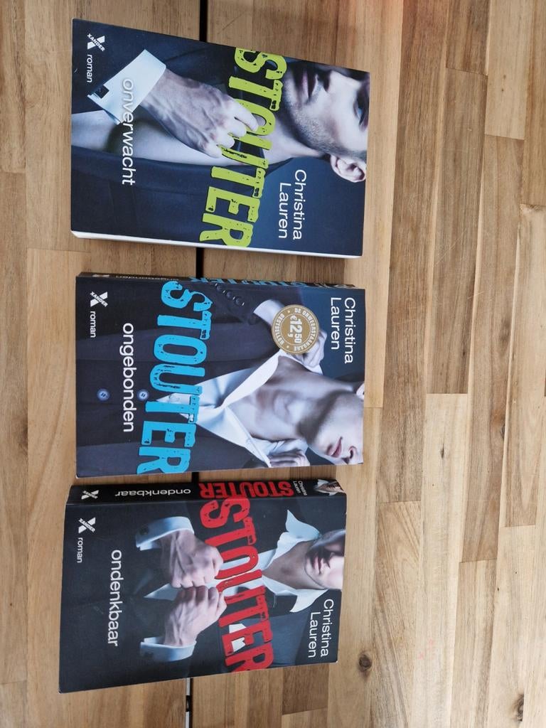Stouter serie Christina Lauren, Boeken, Ophalen of Verzenden, Gelezen
