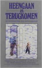Heengaan en terugkomen - A.C. Bhaktivedanta Swami Prabhupada, Ophalen of Verzenden, Zo goed als nieuw