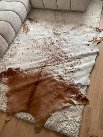 Koeienhuid/kleed bruin/creme, wit beschikbaar voor biedingen