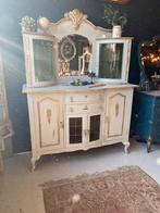 Charmante Brocante Buffetkast, Ophalen